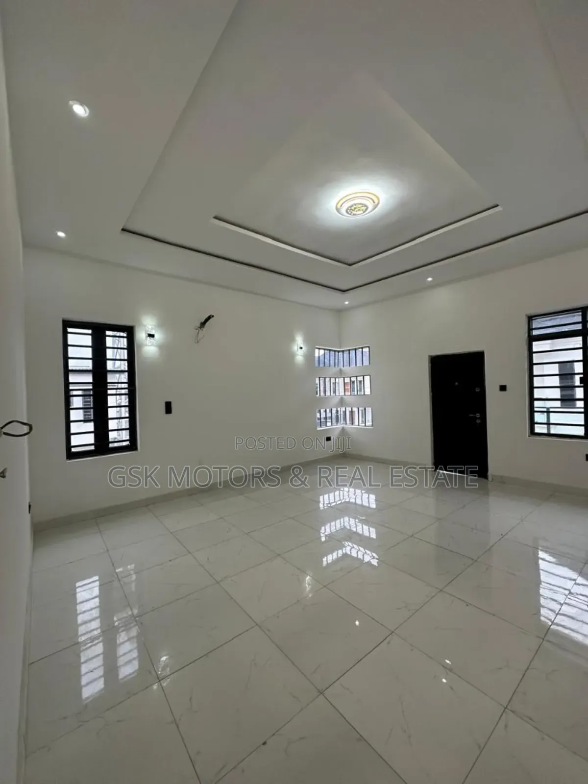 2bdrm Block of Flats in Ilasan for sale