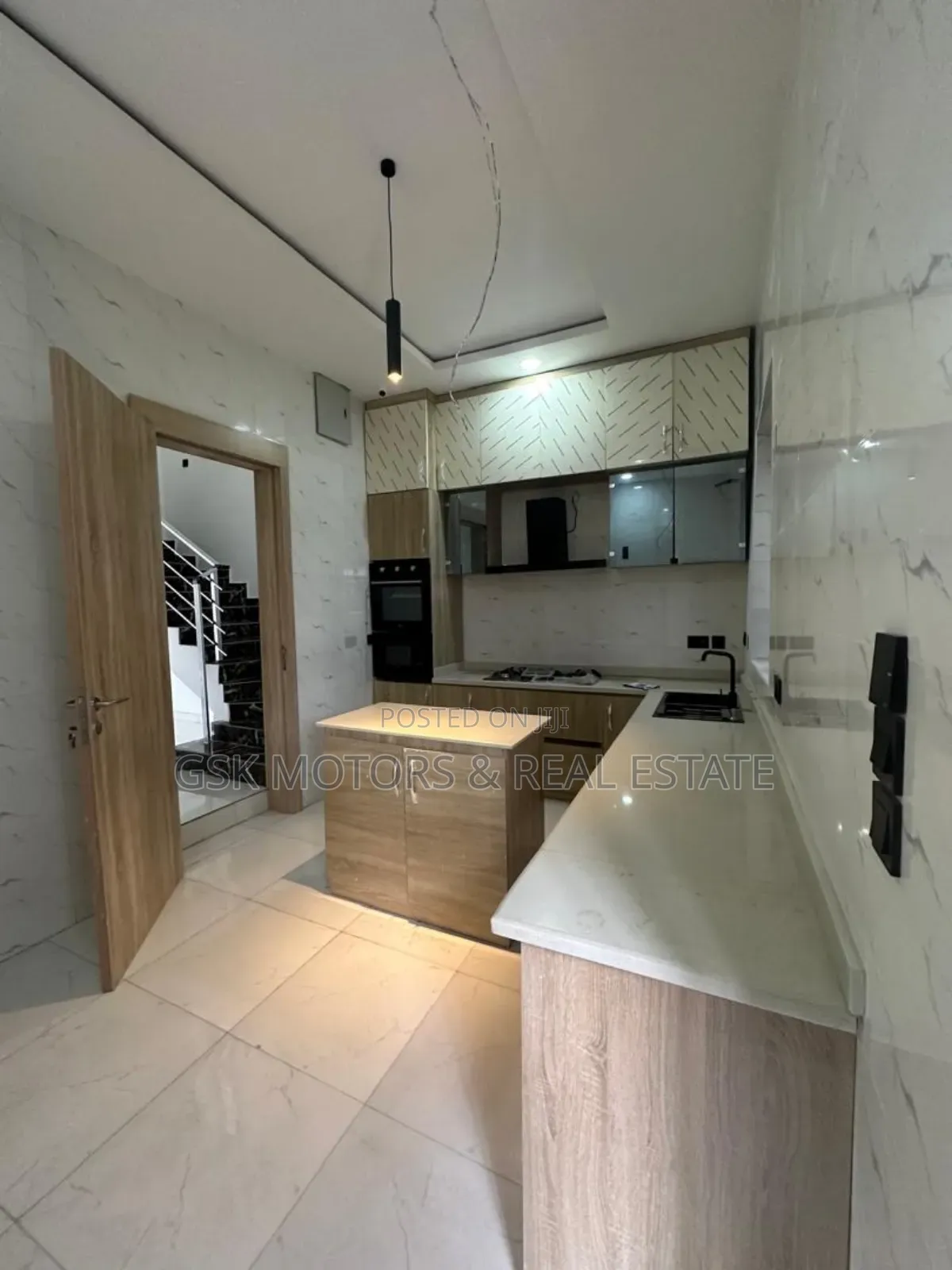 2bdrm Block of Flats in Ilasan for sale