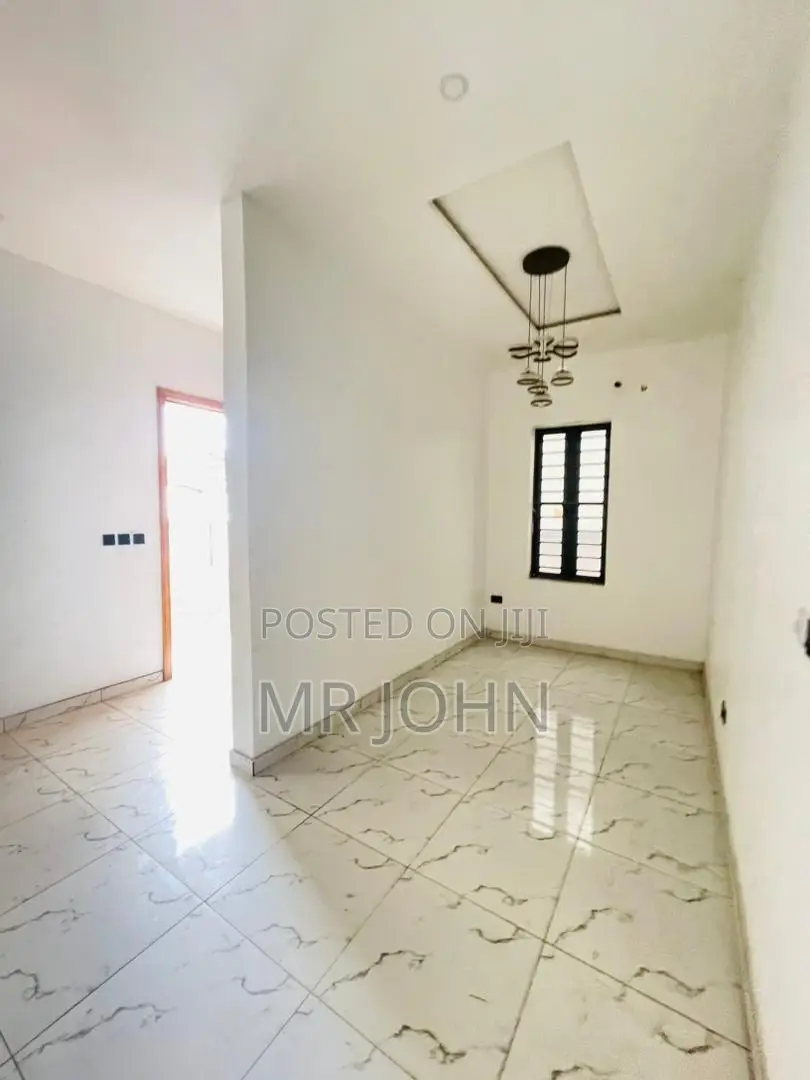 4bdrm House in Lekki for rent