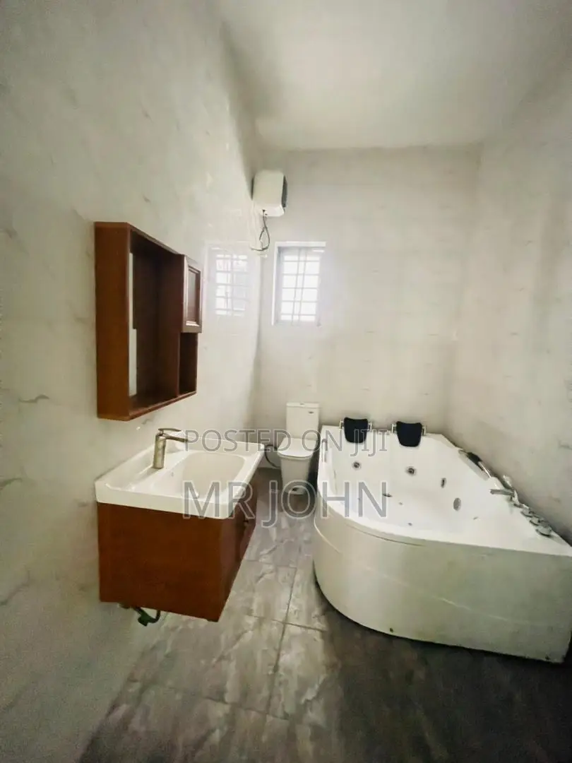 4bdrm House in Lekki for rent