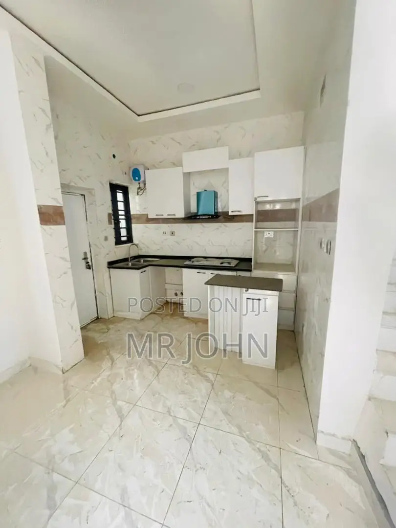 2bdrm Duplex in Lekki for rent