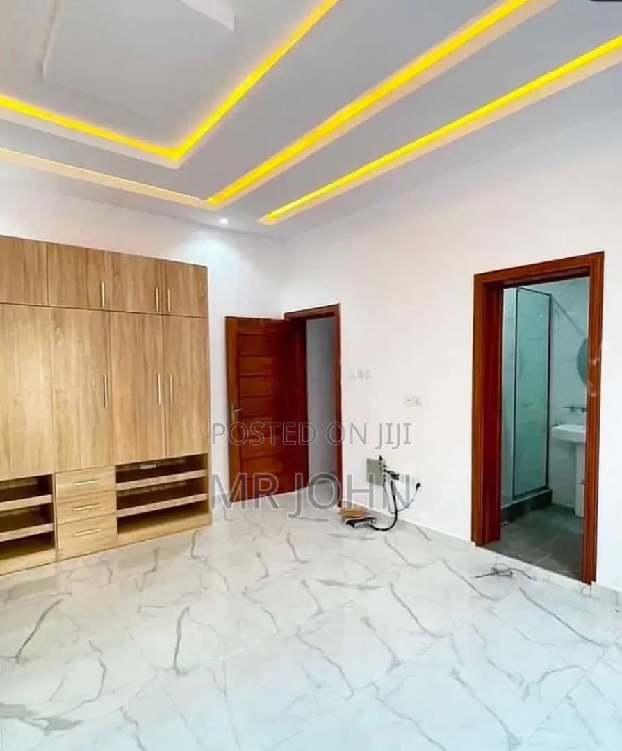 2bdrm Apartment in Lekki for rent
