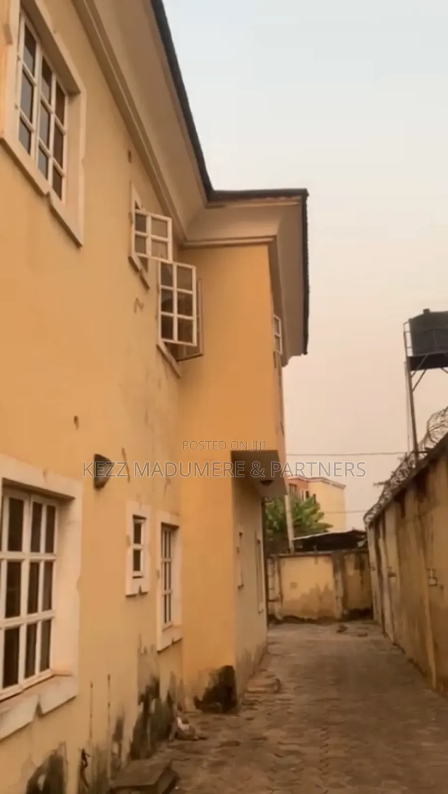 7bdrm Duplex in Independence Layout for sale