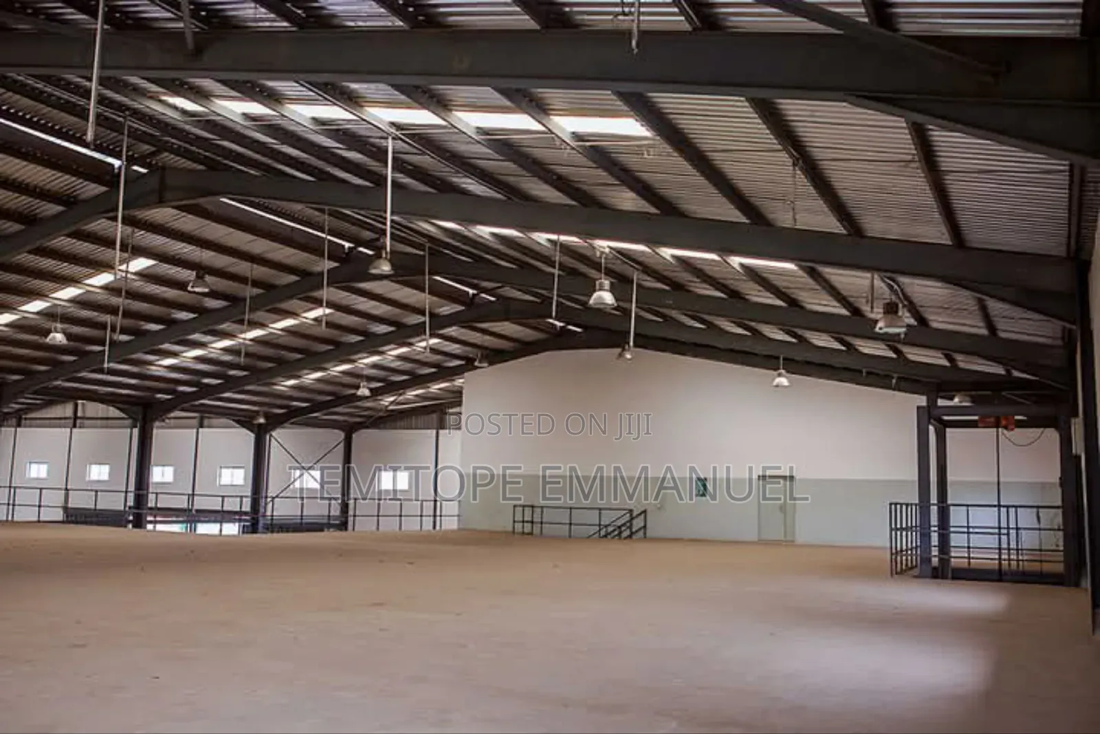 Wearhouse for Lease