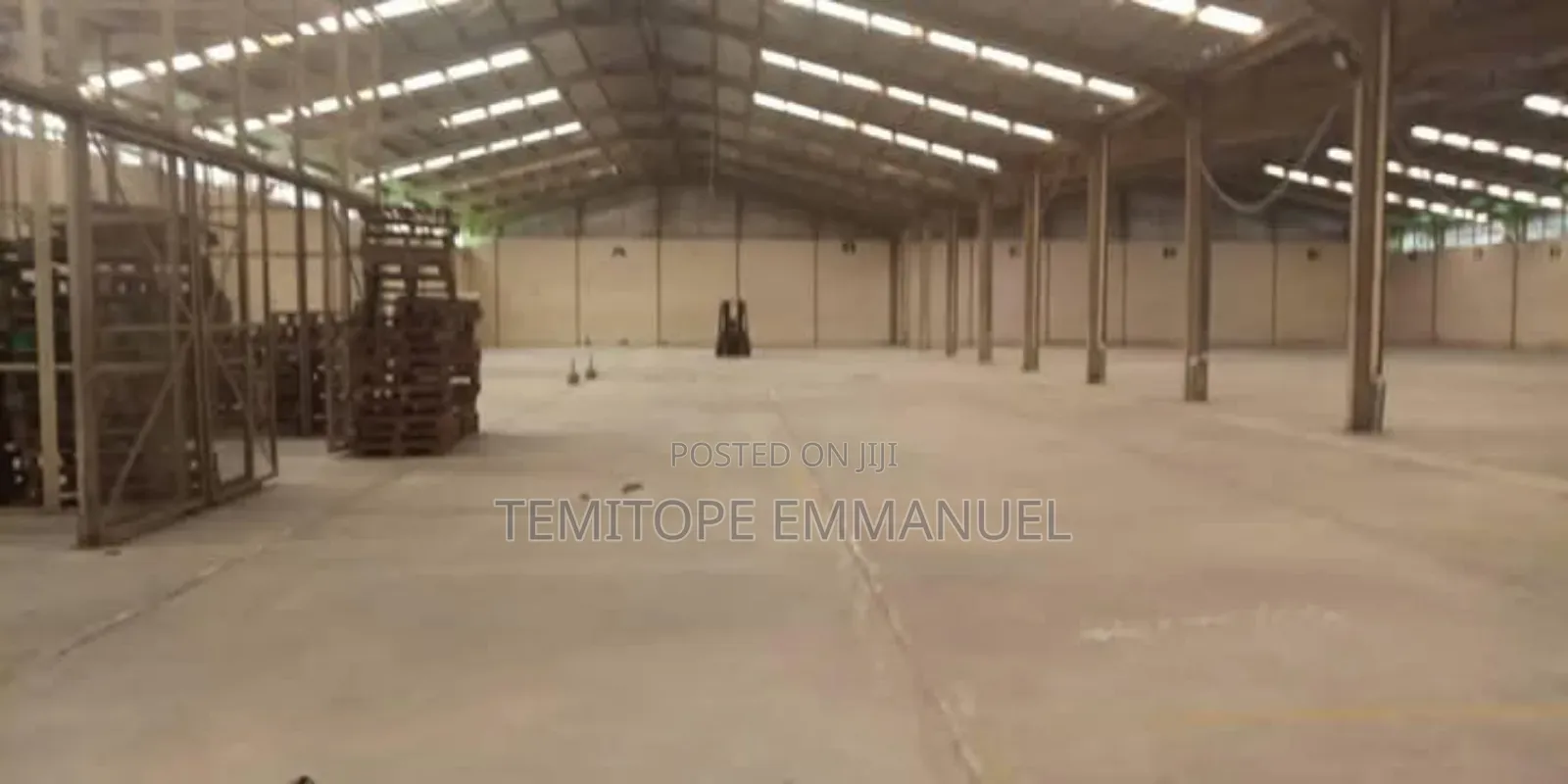 Wearhouse for Lease