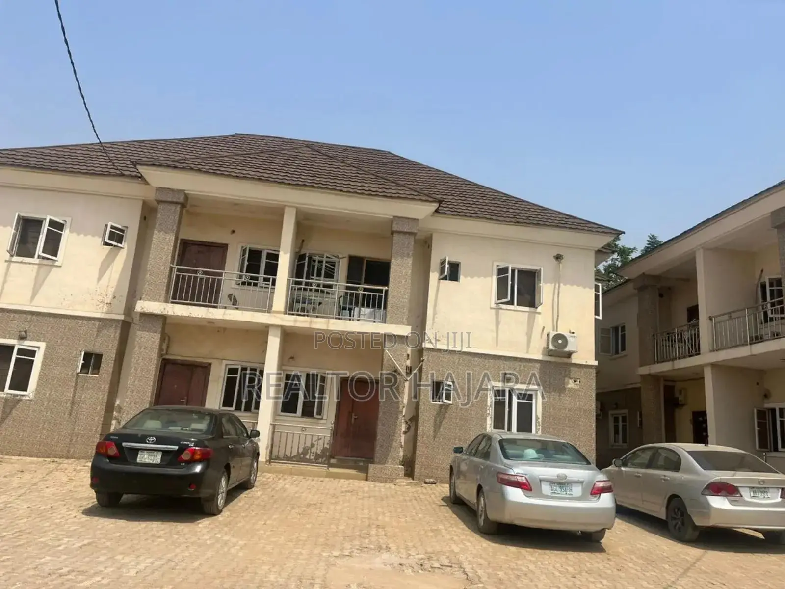 Furnished 10bdrm Chalet in Phase 2, FHA for sale