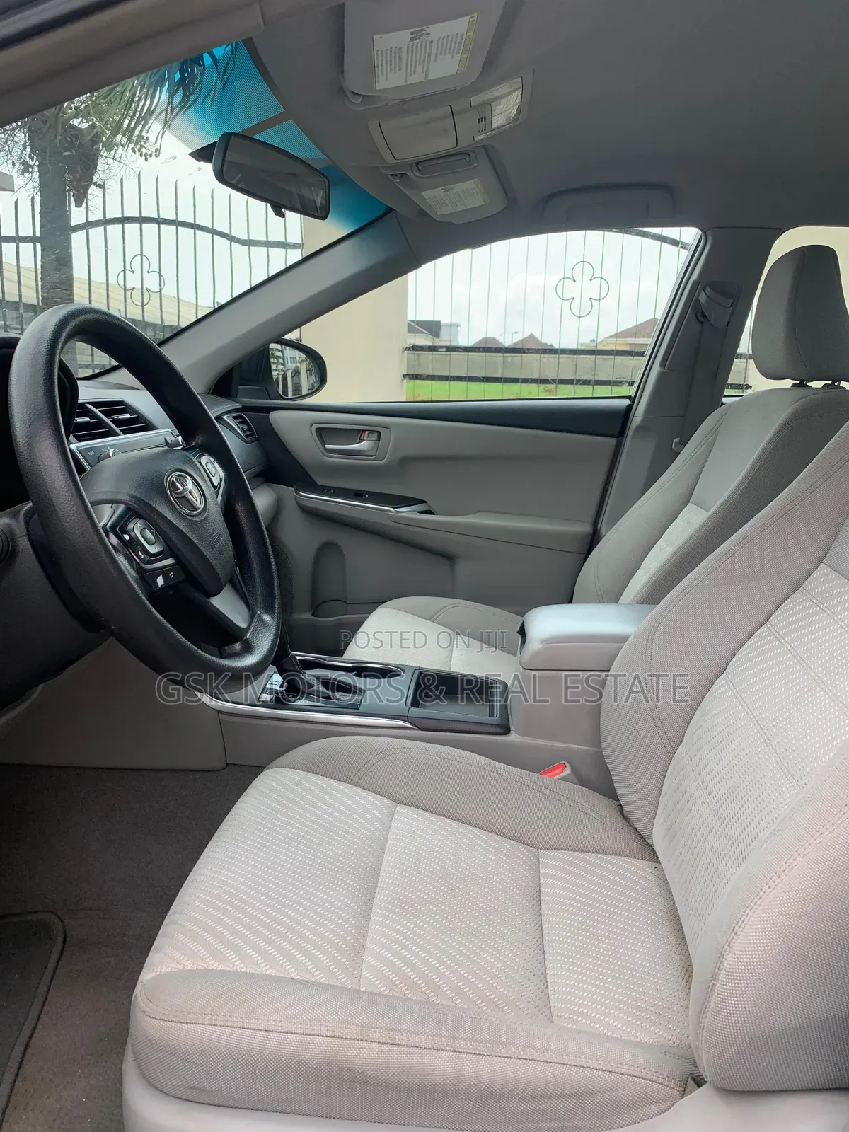 Toyota Camry 2016 Silver