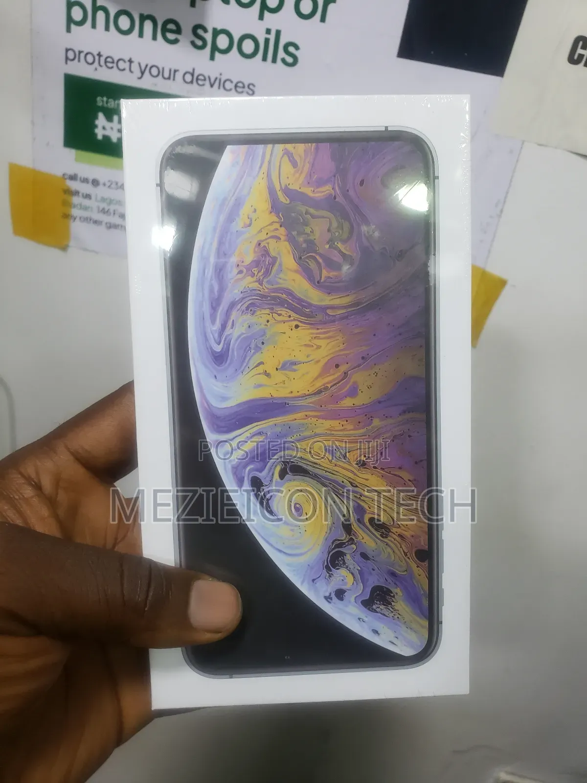 New Apple iPhone XS Max 256 GB Bronze
