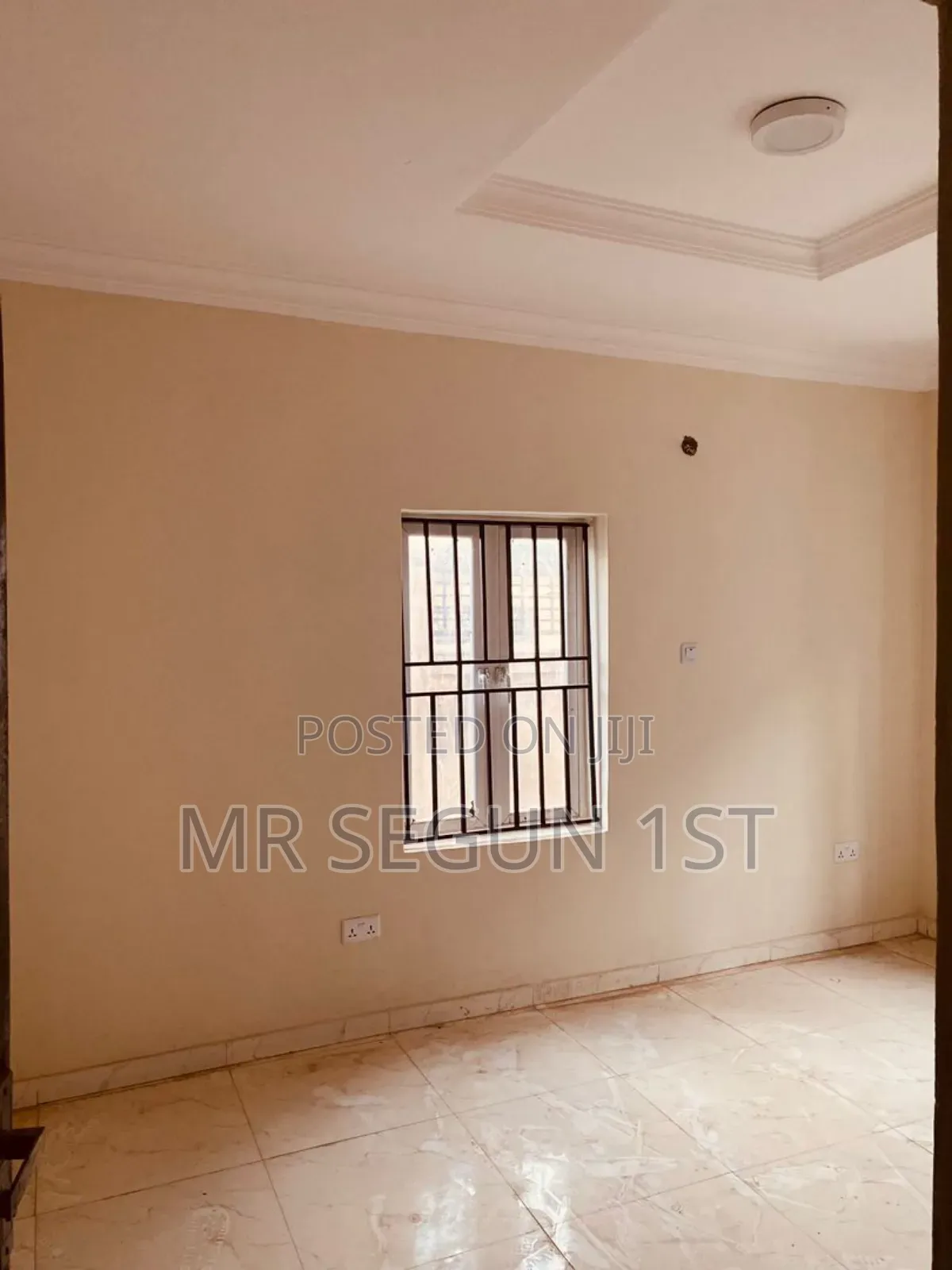 3bdrm Block of Flats in Love Estate, Akala Express for rent
