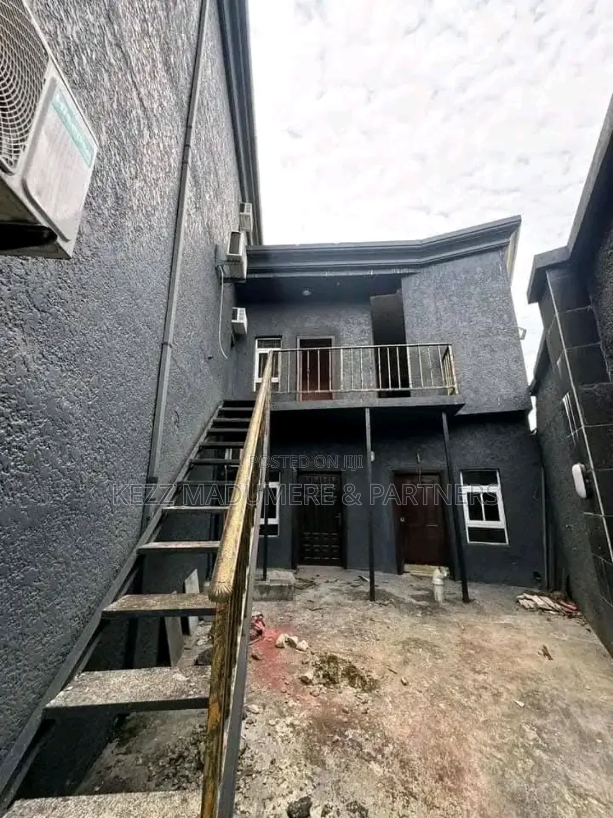 For Sale : Functional 23 Rooms Hotel Near New Gra, Ph