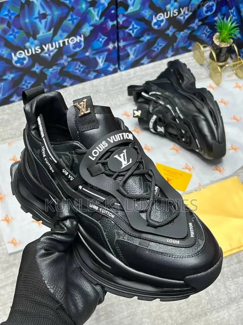 Original Louis Vuitton Men Leather Sneakers Black Brown