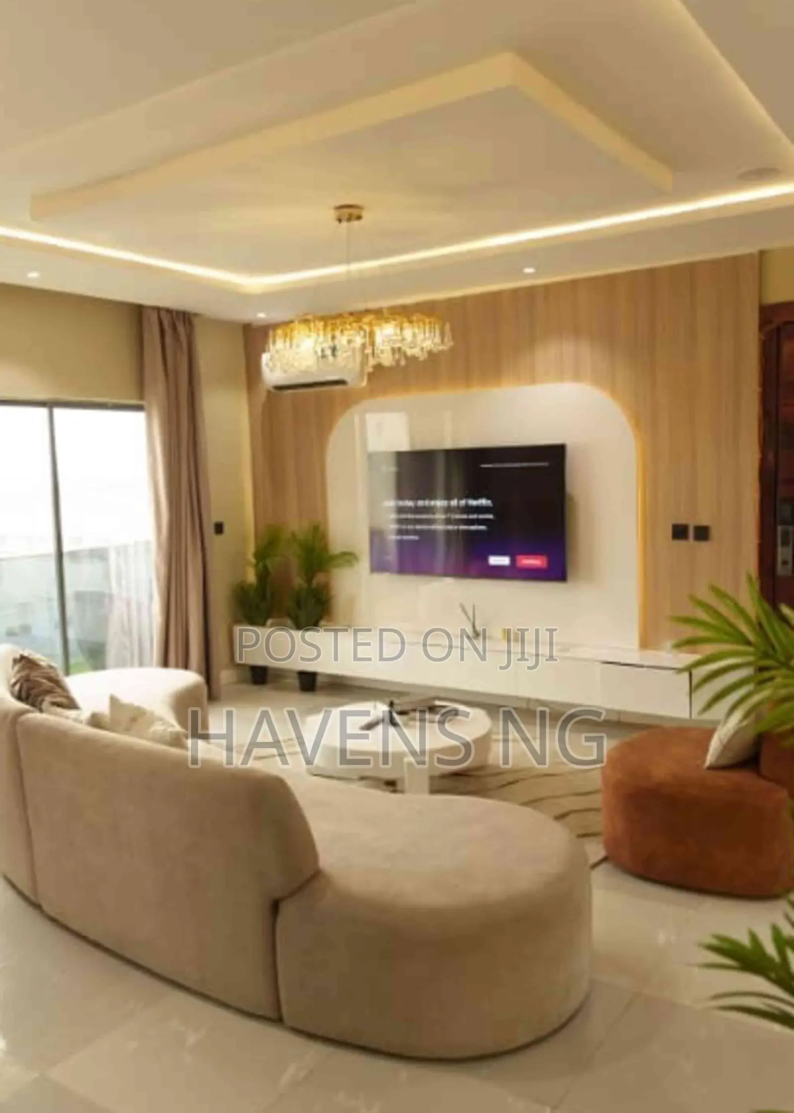 Exquisite 3-Bedroom Penthouse With Private Rooftop Lounge,