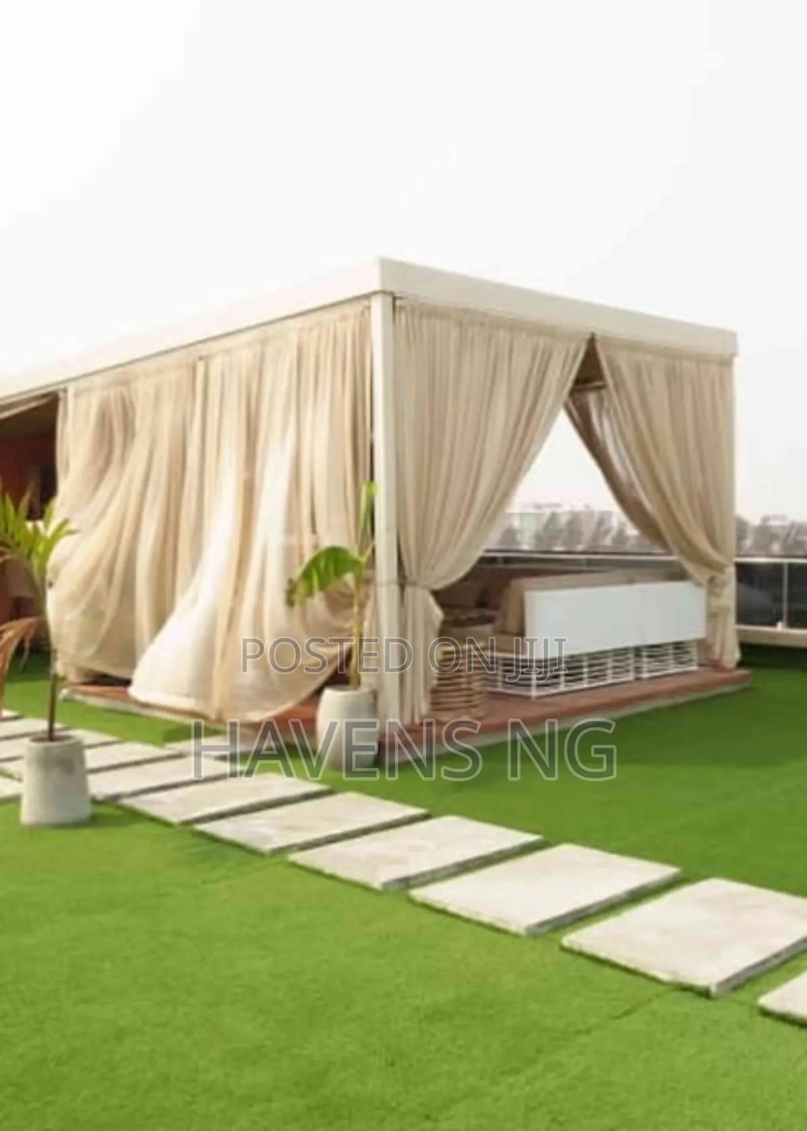 Exquisite 3-Bedroom Penthouse With Private Rooftop Lounge,