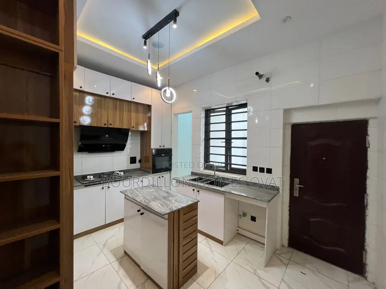 4bdrm Duplex in Ikota for sale