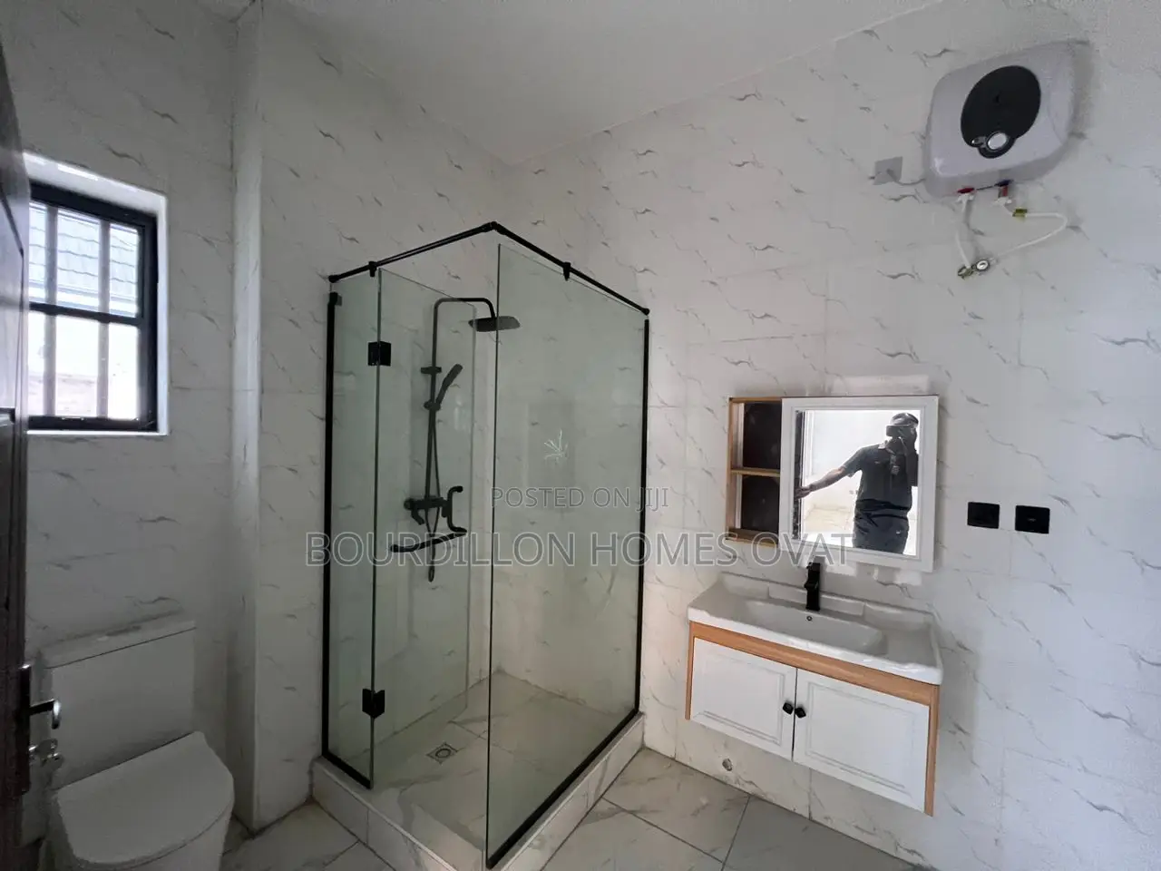 4bdrm Duplex in Ikota for sale