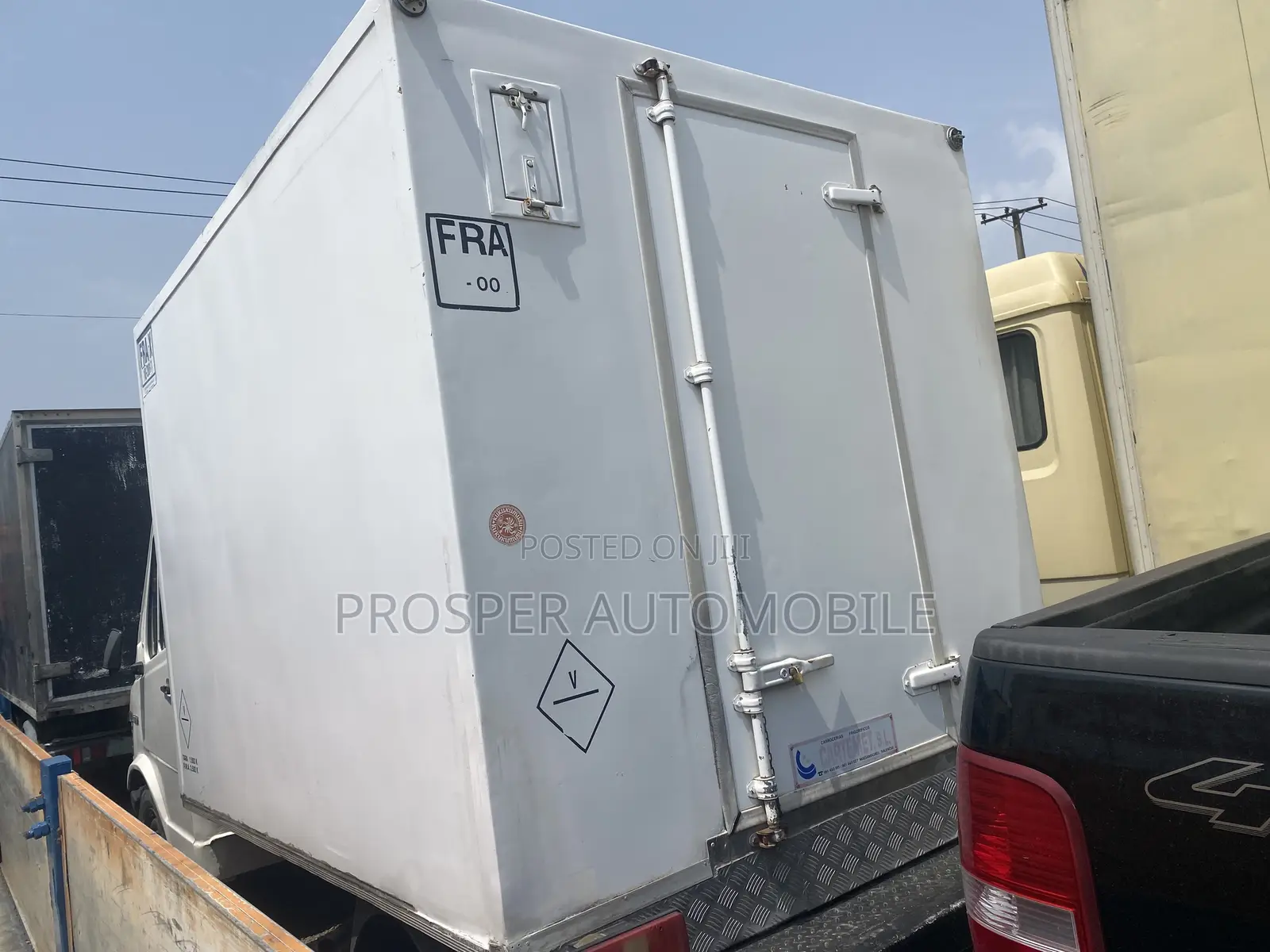 Mercedes Benz 3 Tons Cooling Van