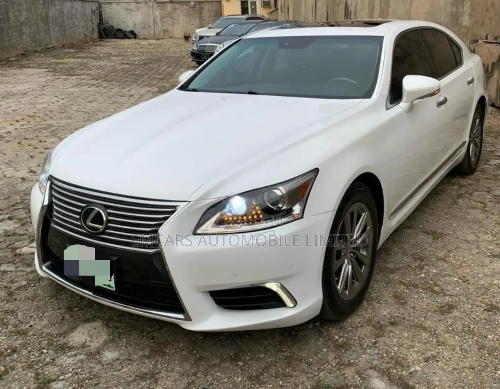 Lexus LS 460 AWD 2015 White