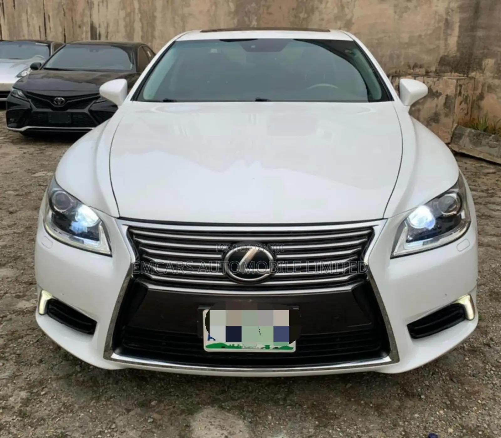 Lexus LS 460 AWD 2015 White