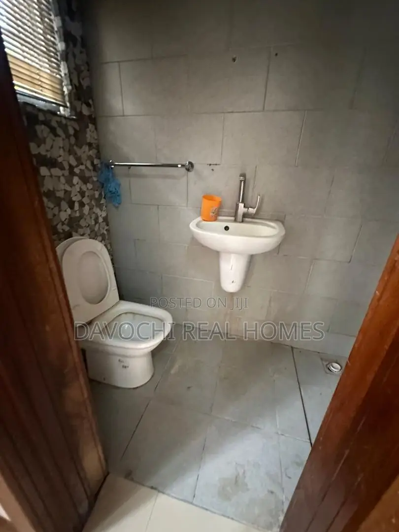 Mini Flat in Lekki Phase1 for rent