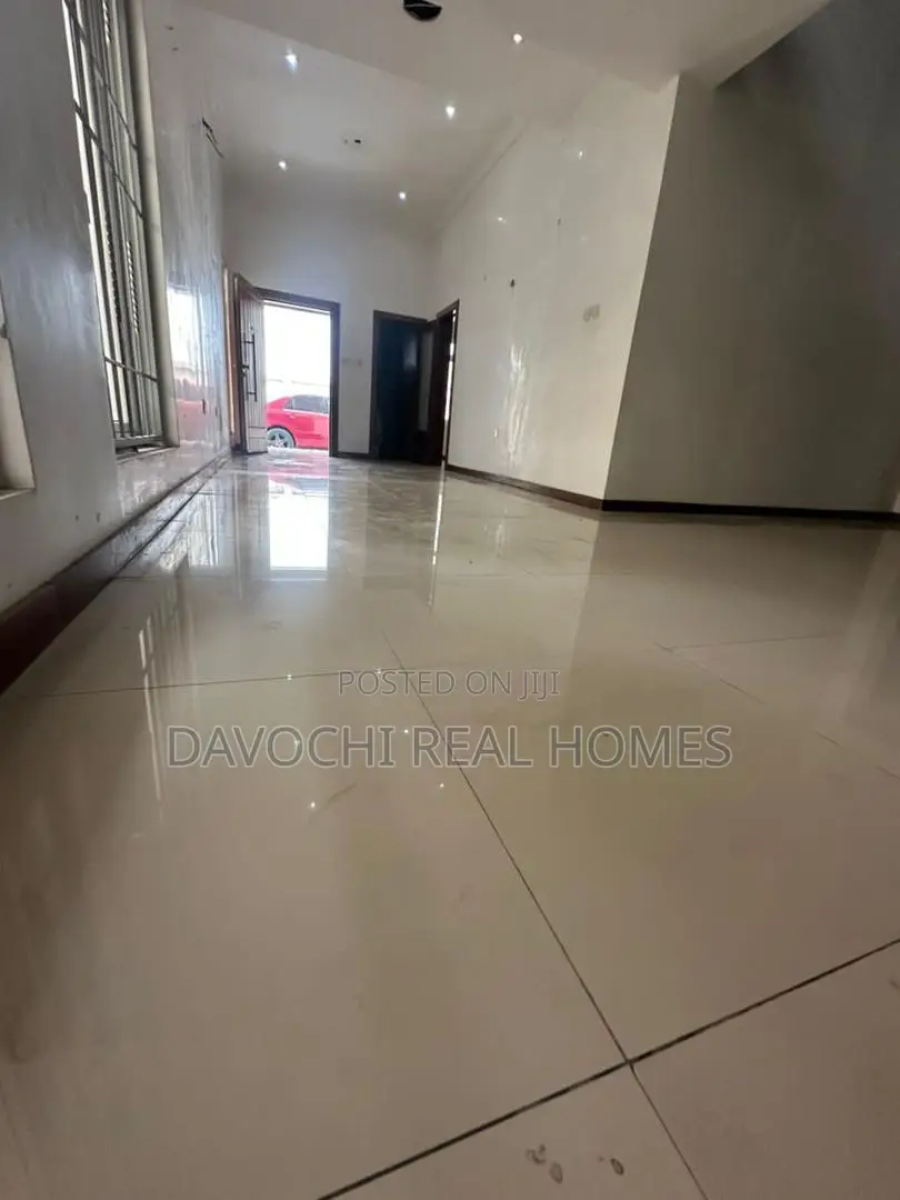 Mini Flat in Lekki Phase1 for rent