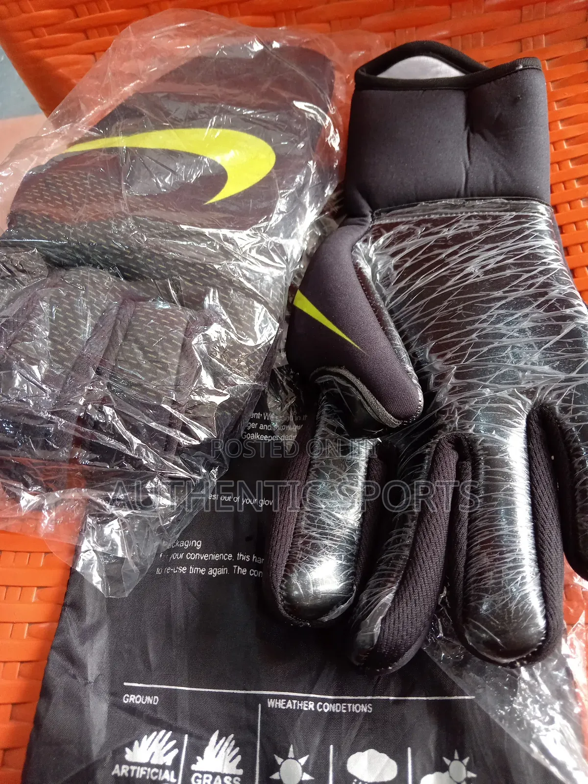 Goal Keeper Gloves