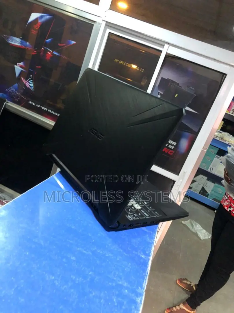 Laptop Asus TUF Gaming FX504 32GB Intel Core I7 SSD 512GB