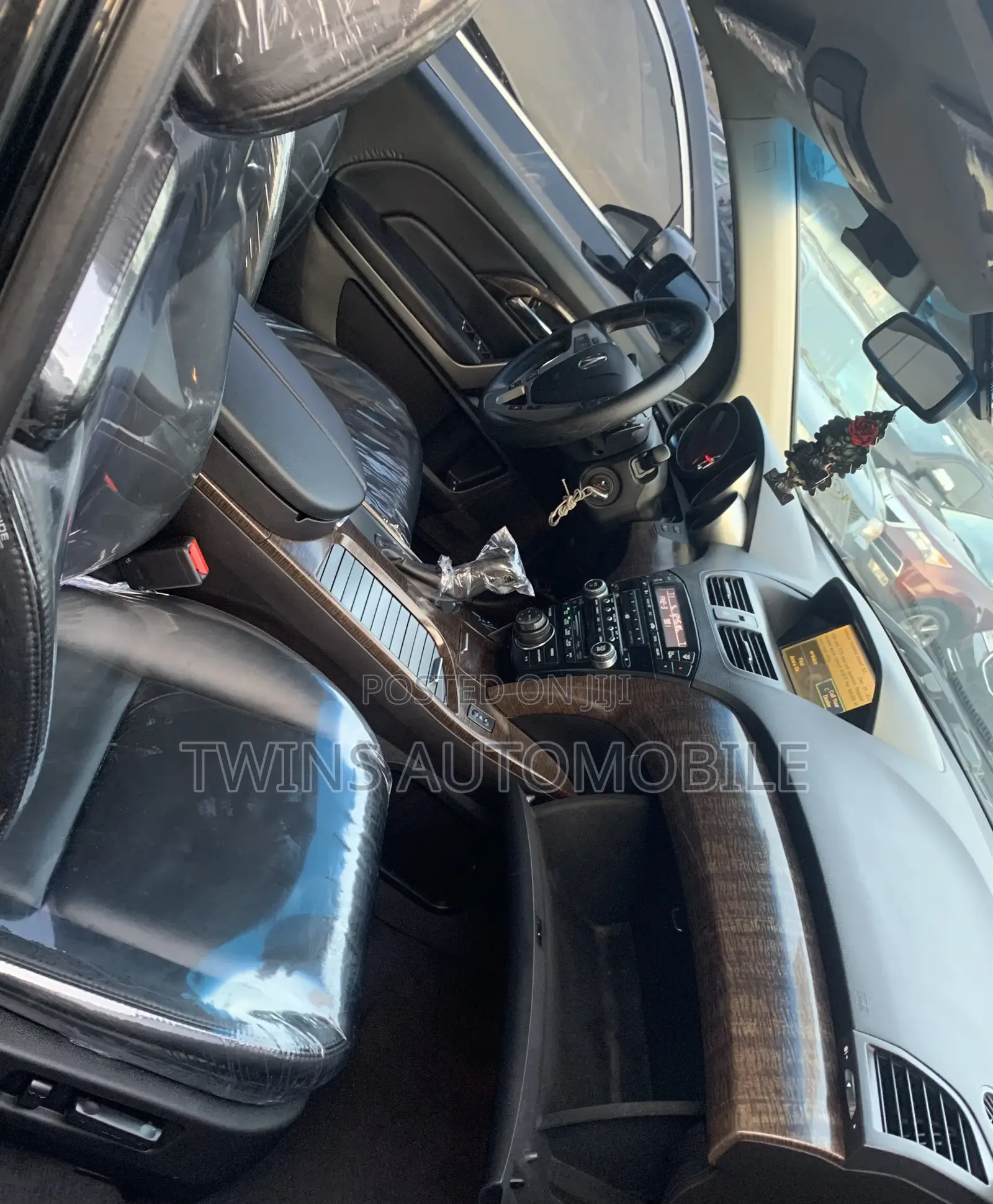 Acura MDX SUV 4dr AWD (3.7L 6cyl 6A) 2012 Black