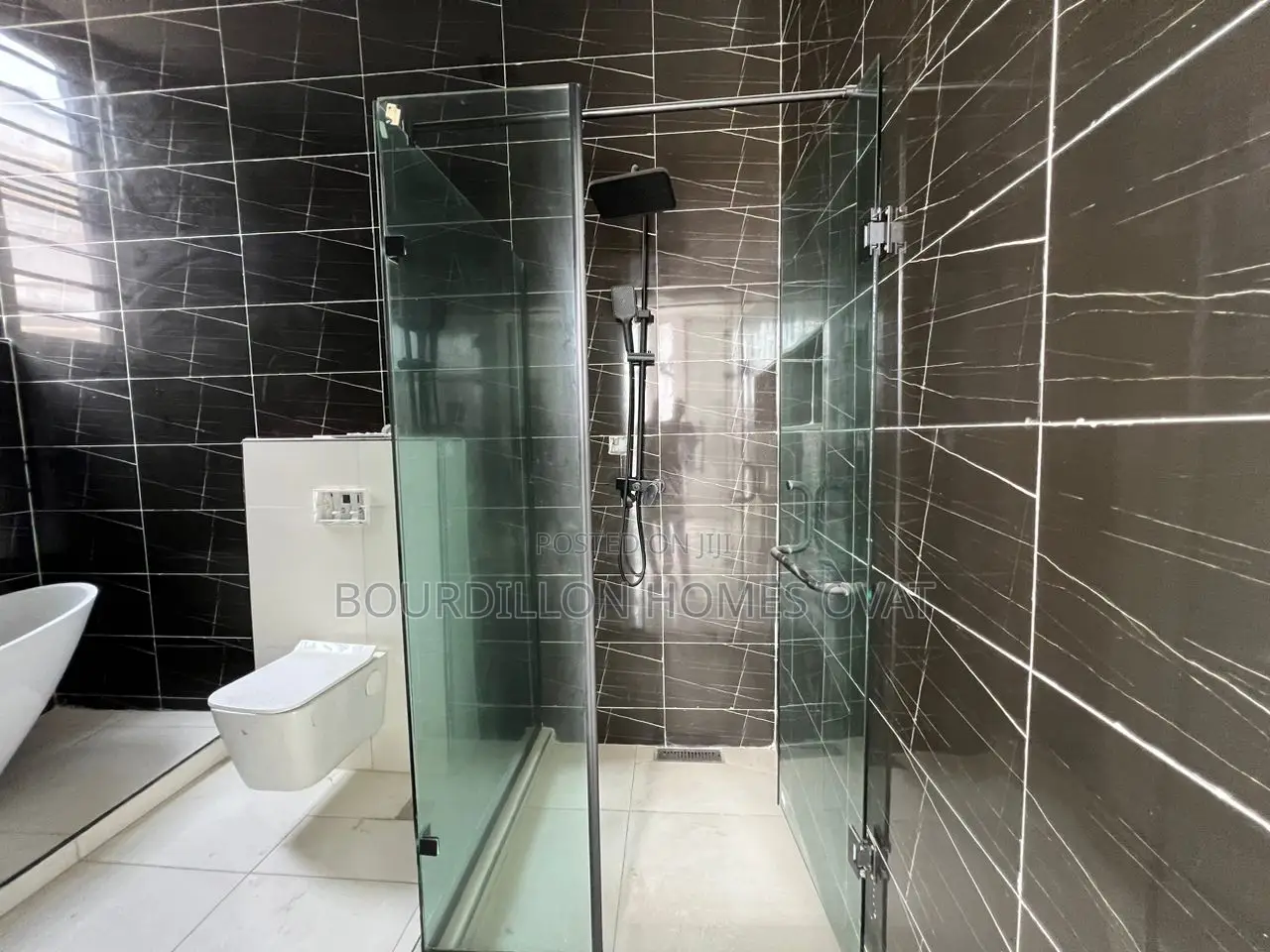 4bdrm Duplex in Ikota for sale