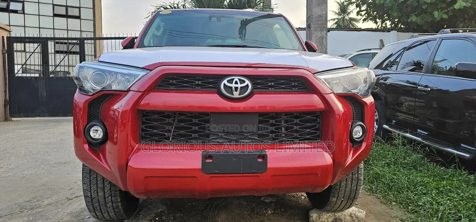 Toyota 4-Runner SR5 4WD 2023 Red