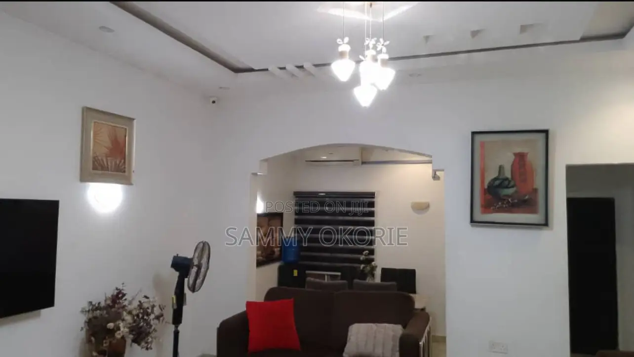 Single Rooms in 3bedroom