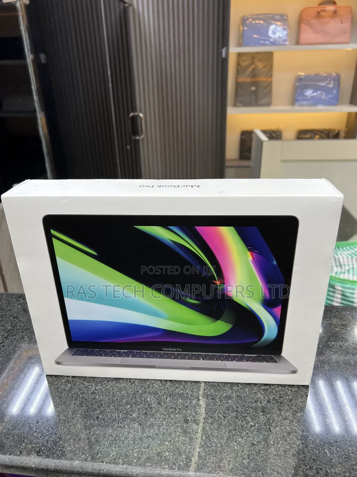 Laptop Apple MacBook Pro 2020 M1 8GB Apple M1 Pro SSD 256GB