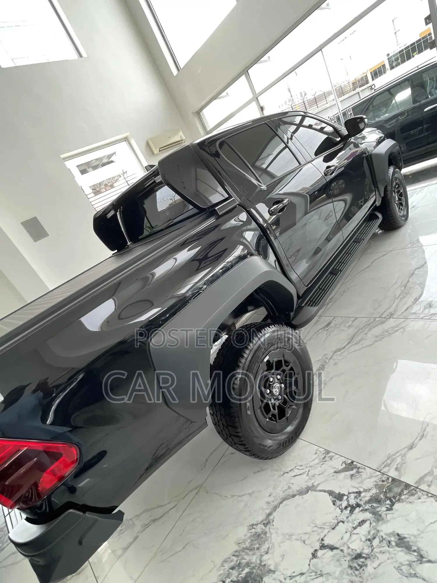 New Toyota Hilux 2024 Black