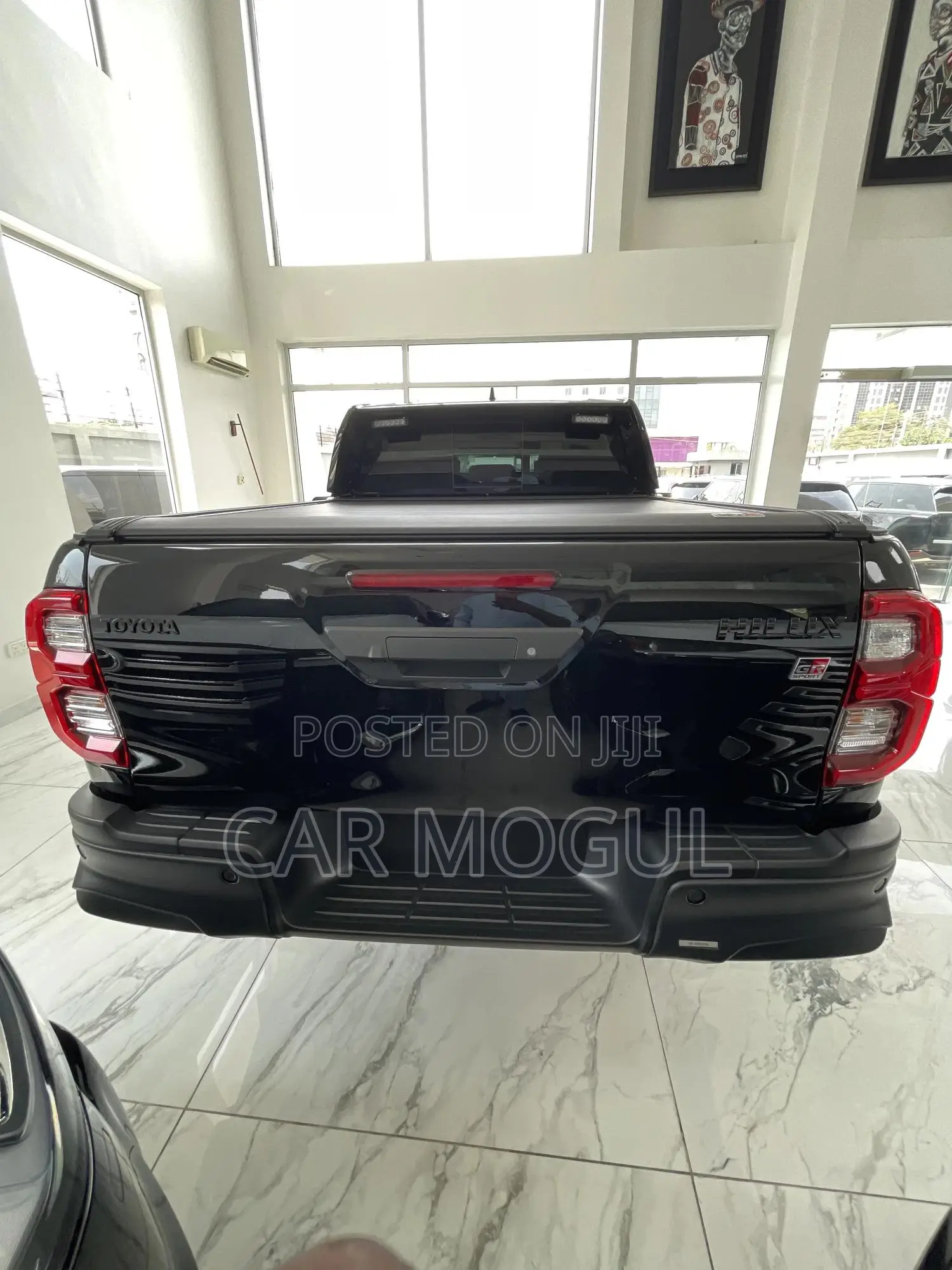New Toyota Hilux 2024 Black