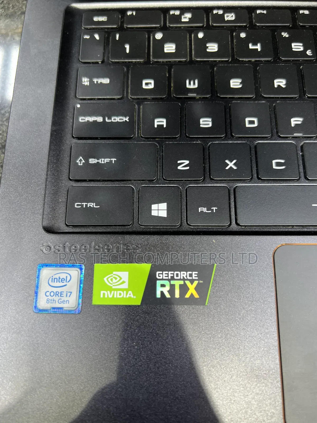 Laptop MSI GS65 Stealth Thin 8RE 16GB Intel Core I7 SSD 1T