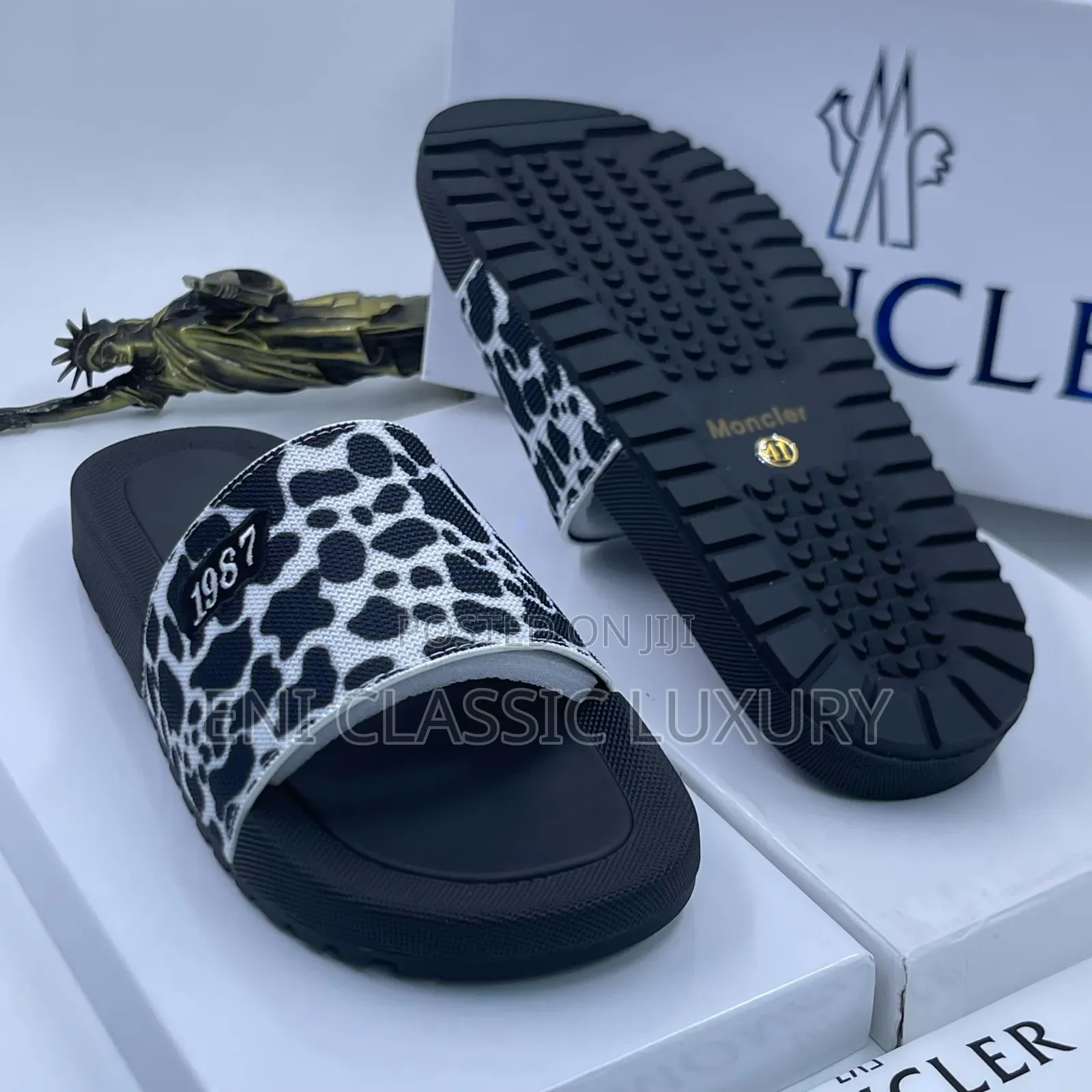 Original Luxury Men's Slides Moncler Available In Store 🏬