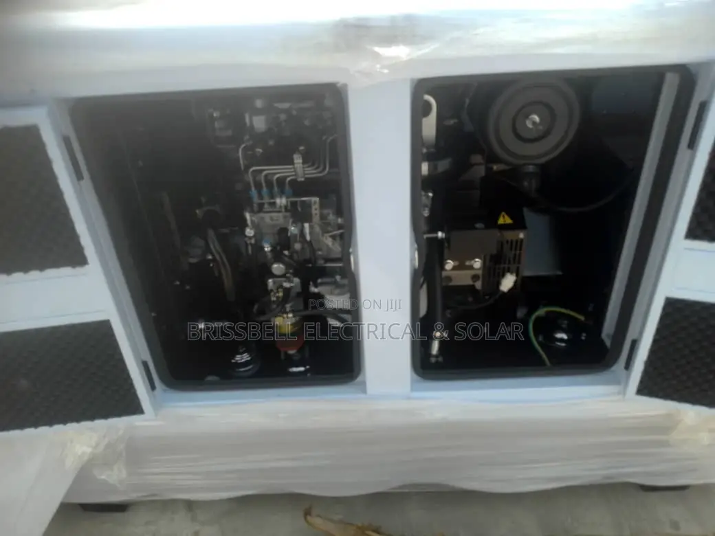 Super Silent England Perkin Soundproof Diesel Generato 65kva