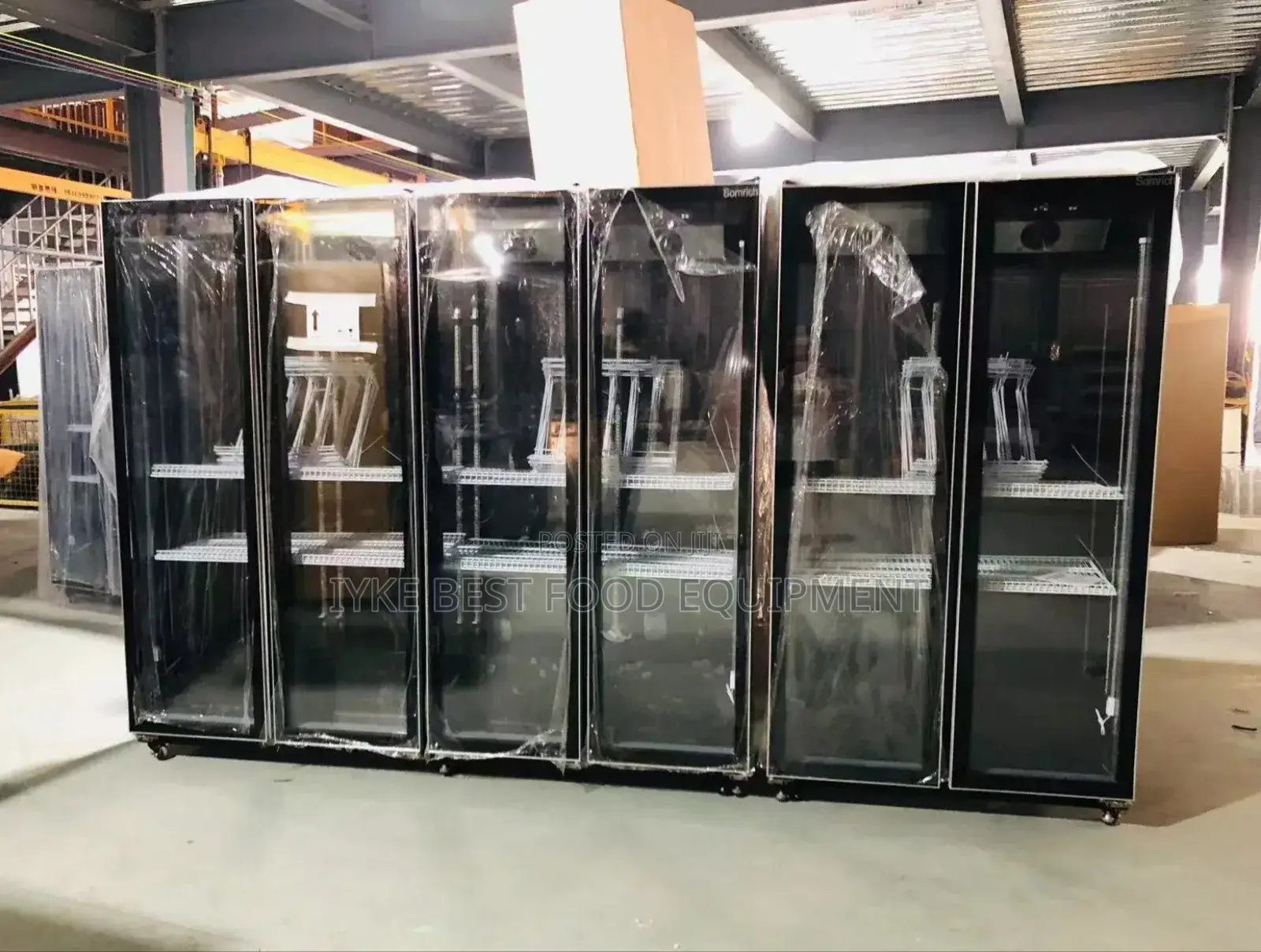 Luxury Beverage Display Chiller