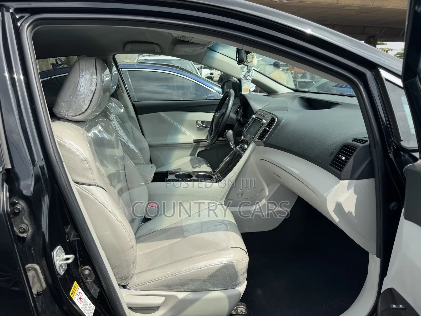 Toyota Venza AWD 2010 Matt Black