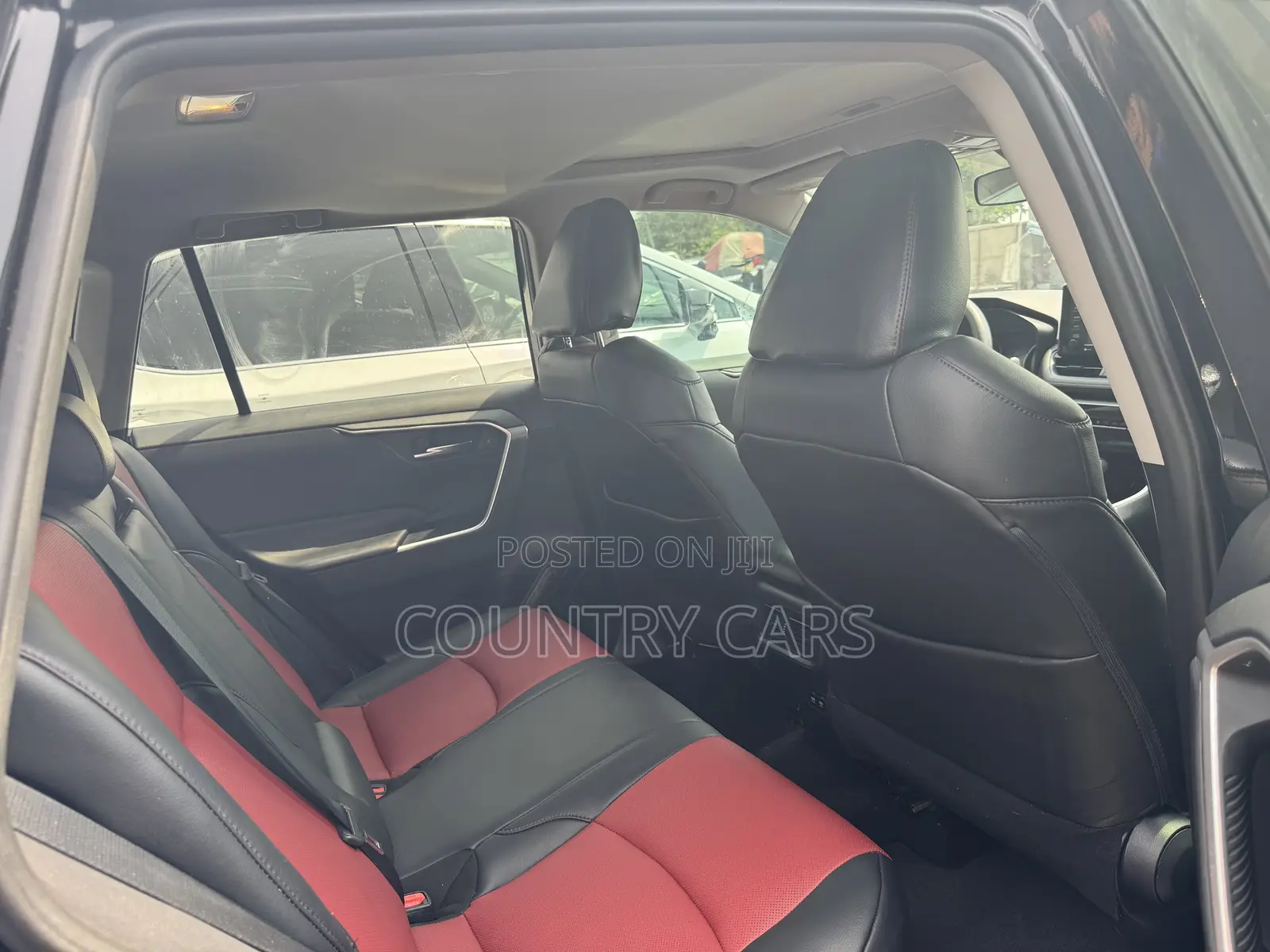 Toyota RAV4 XLE Premium 2021 Matt Black