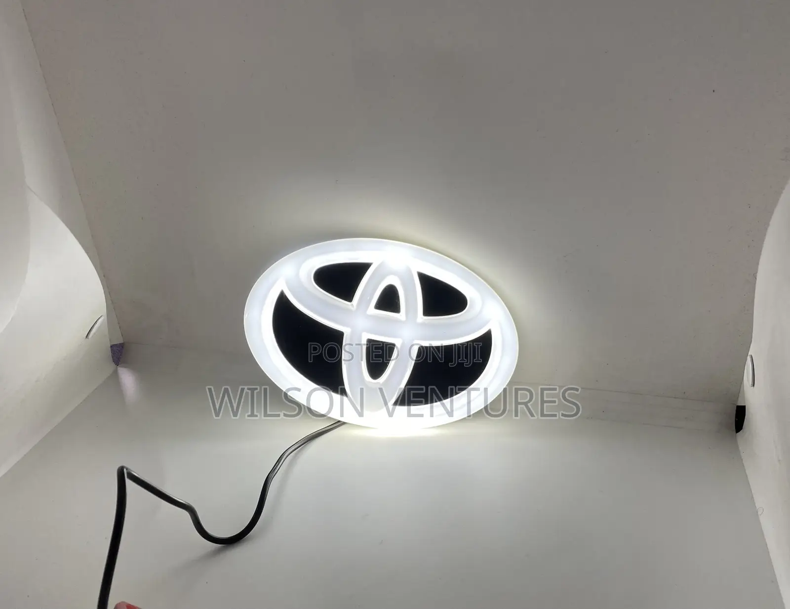 Toyota Front Grill Led Logo Light