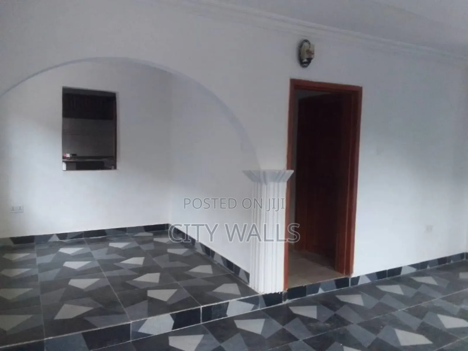 2bdrm Block of Flats in Ogombo for rent