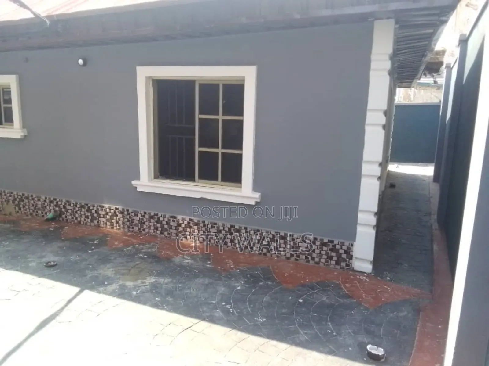 2bdrm Block of Flats in Ogombo for rent