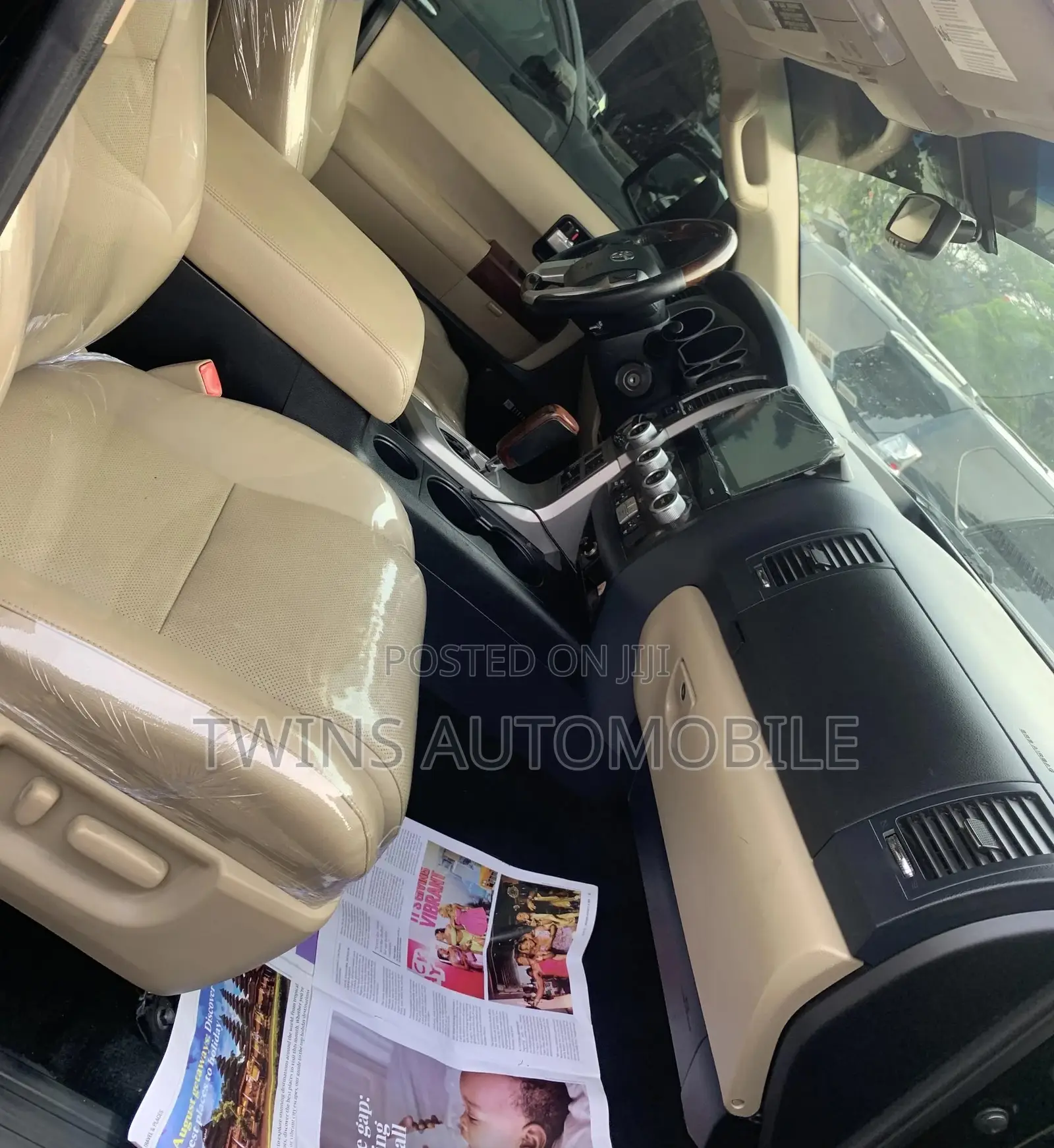Toyota Sequoia Platinum 4dr SUV (5.7L 8cyl 6A) 2016 Black