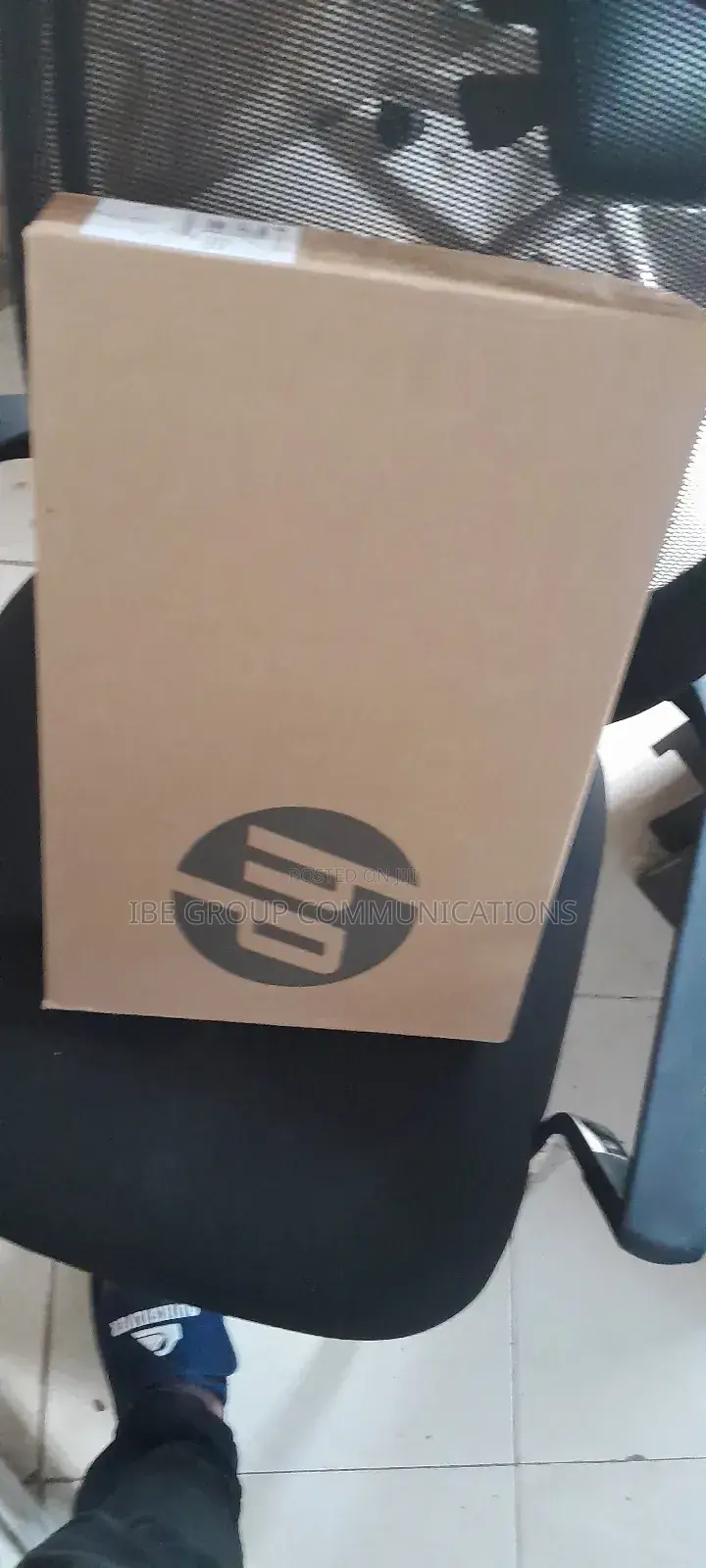 New Laptop HP EliteBook 840 10 16GB Intel Core I7 SSD 512GB