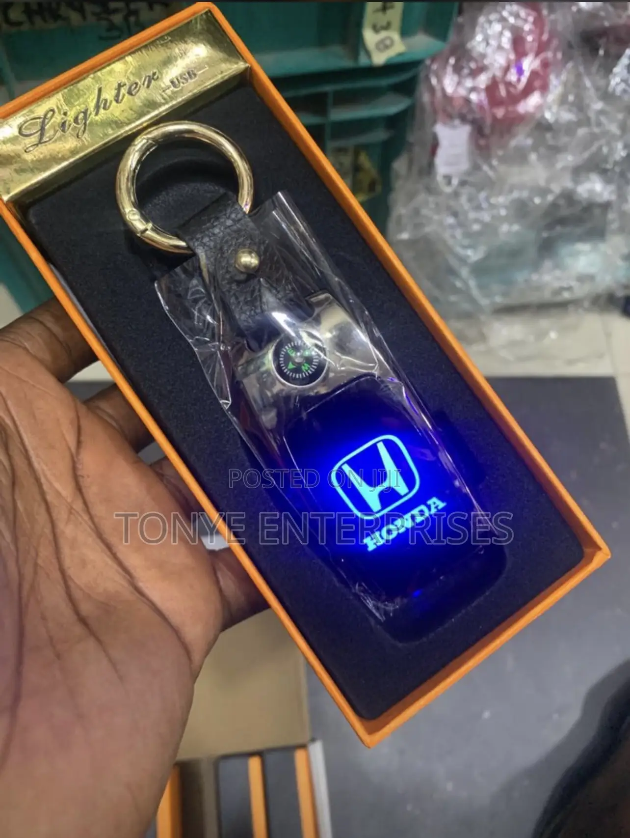 Honda Key Holder With Lighter