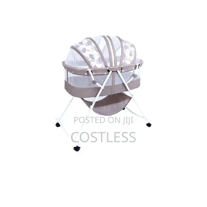 Nice Rocking Baby Bassinet/Cot/Bed