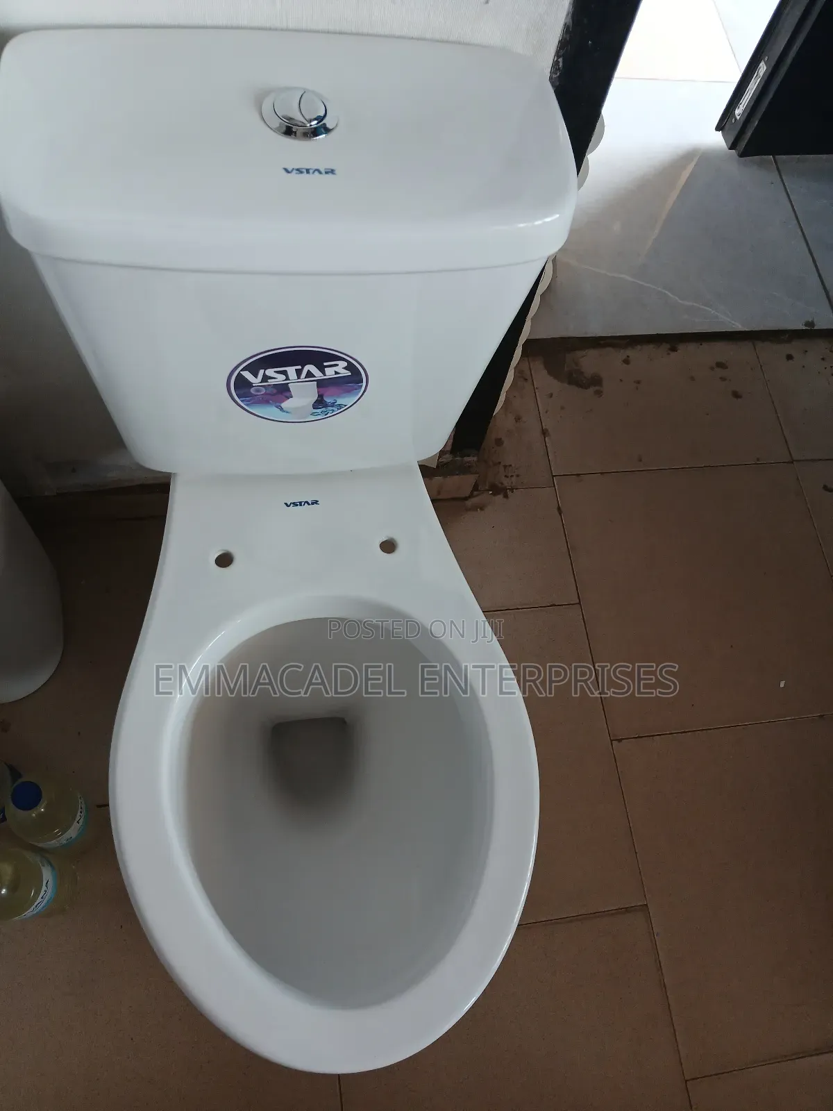 V Star Modern Wc With Soft Landing Cover