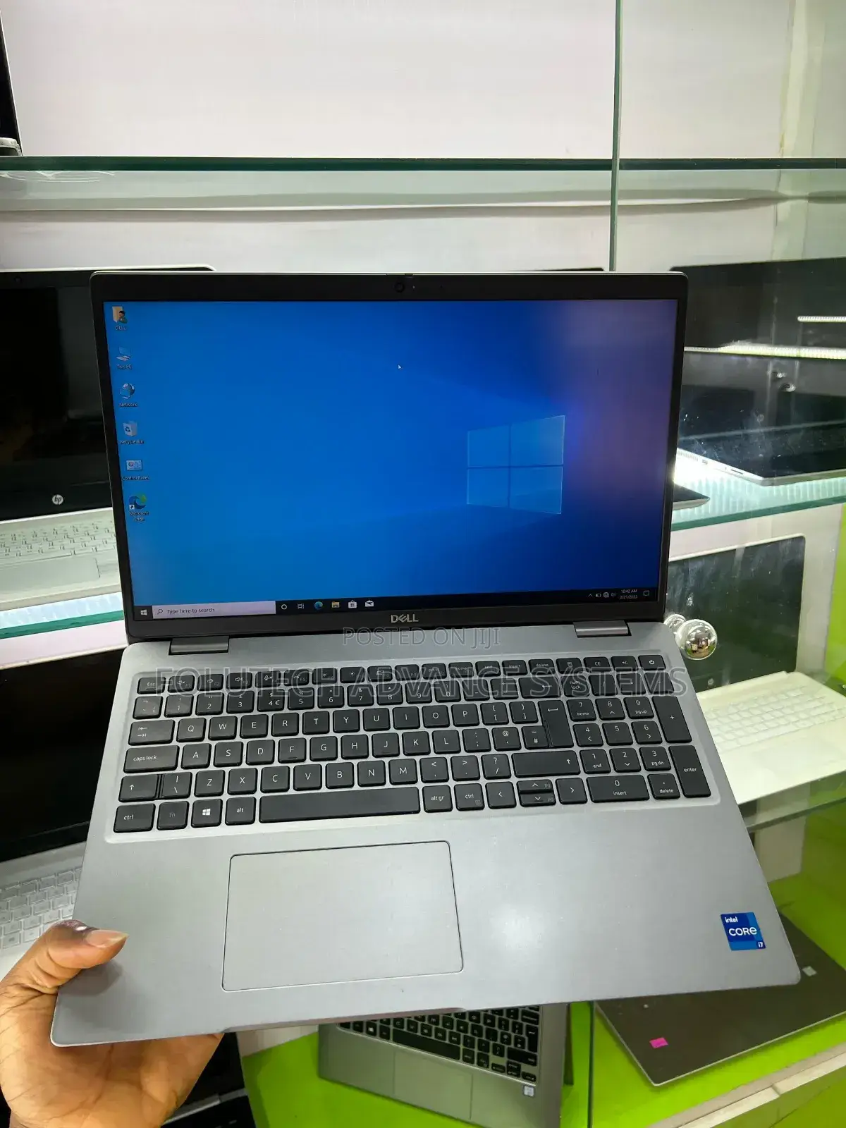 Laptop Dell Precision 3561 16GB Intel Core i7 SSD 512GB