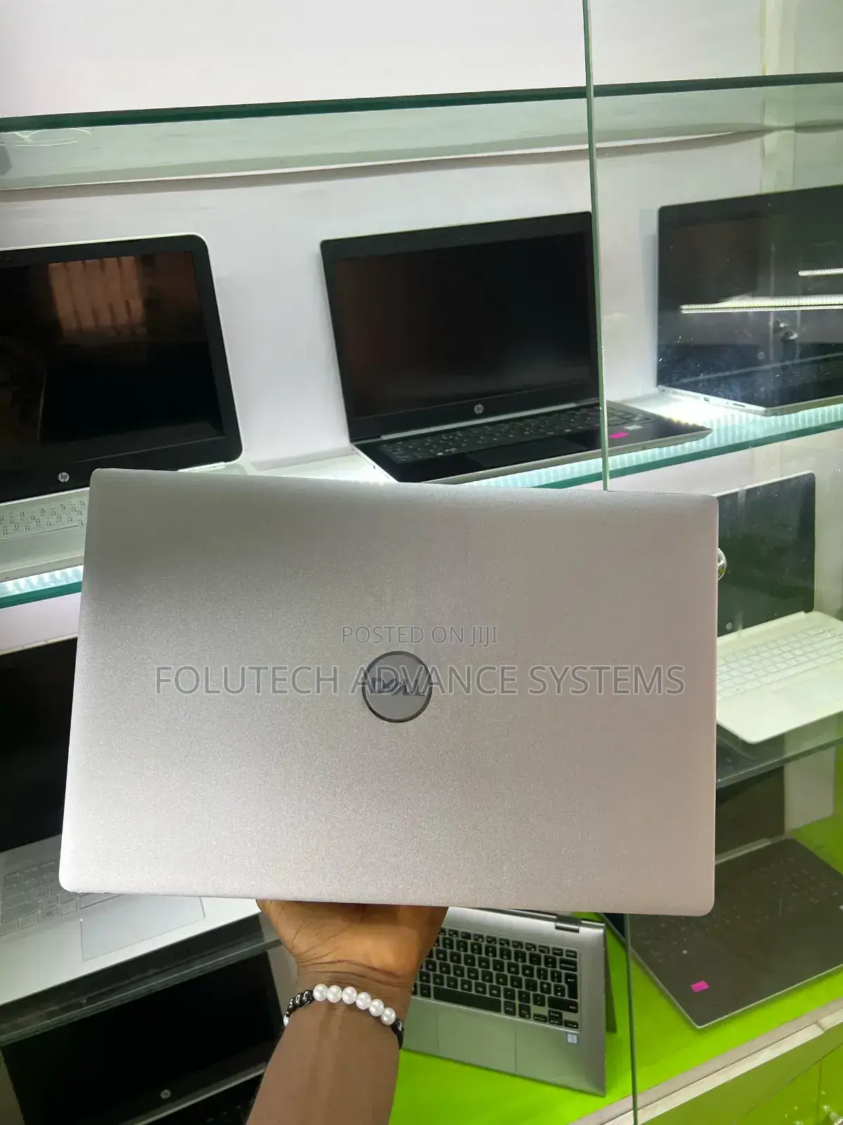 Laptop Dell Precision 3561 16GB Intel Core i7 SSD 512GB