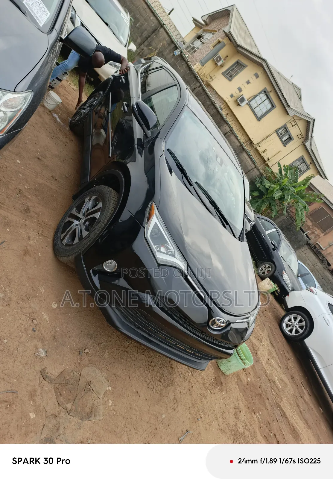 Toyota RAV4 LE AWD (2.5L 4cyl 6A) 2017 Black